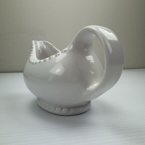 Gallery Tabletop Gravy Boat Beaded Trim Ceramic White Glazed - Picture 4 of 12